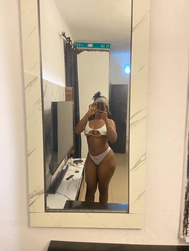 I’m a real ebony babe available to link up and have some fun Incall or outcall Telegram: munalove606 signal: Munarose.25 - Image 3